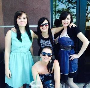 Meet your Posher, Cheri